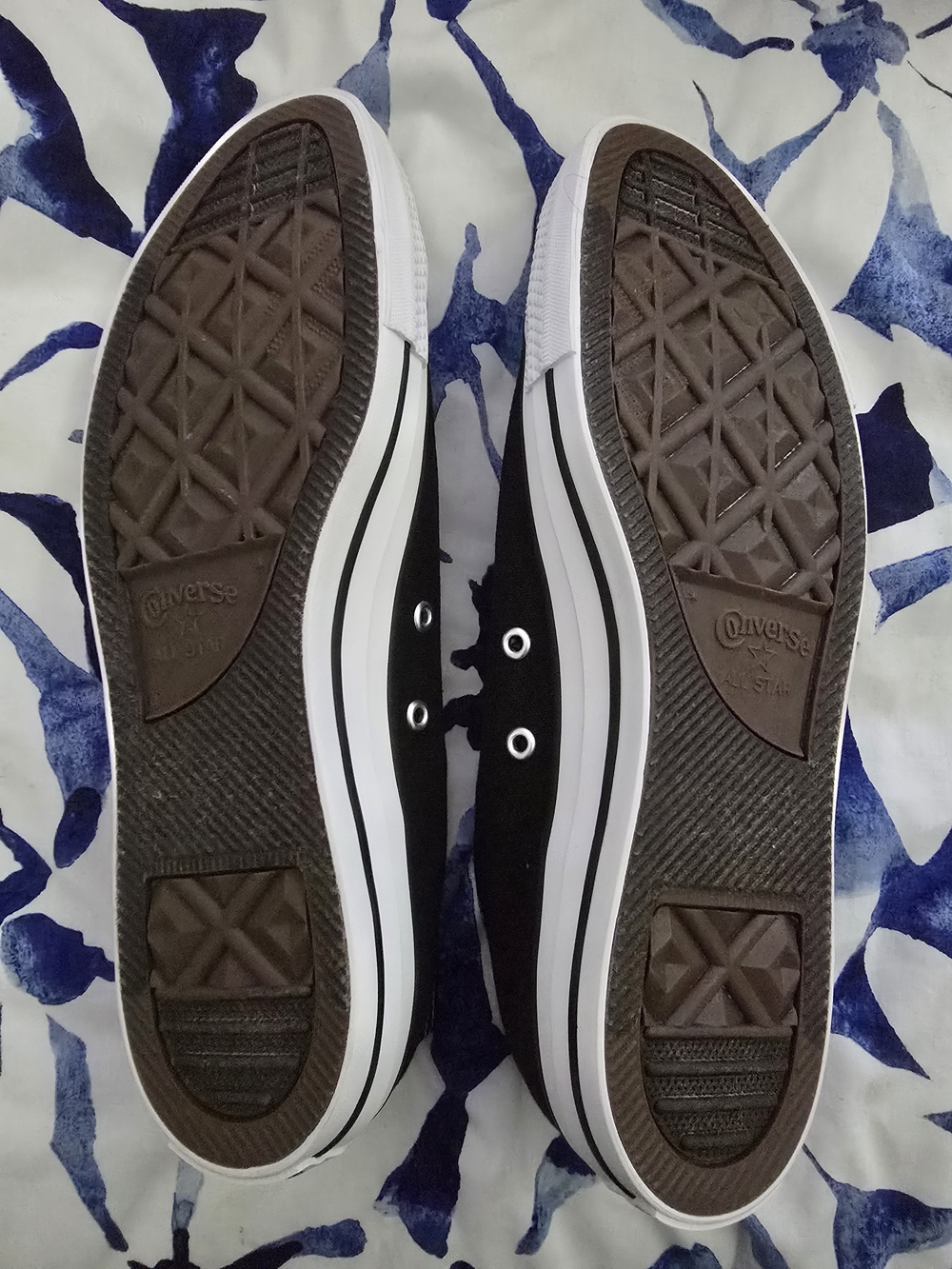 Converse SAMPLE Chuck Taylor All Star Low Top Sneakers in Black & White - Picture 2 of 5